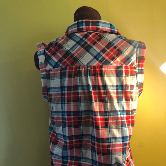 Tank - Picture 2 of 5